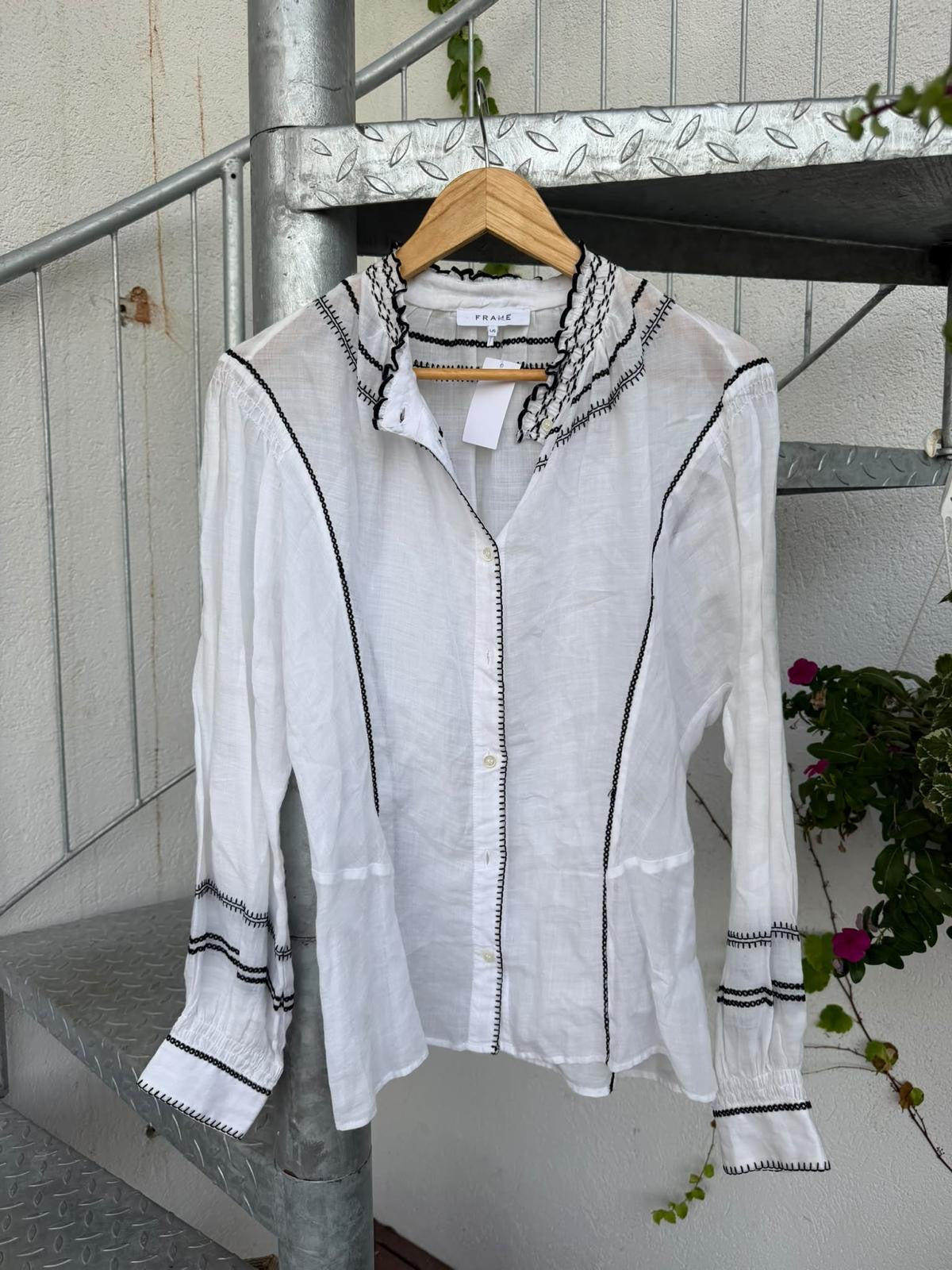 Frame black and white shirt