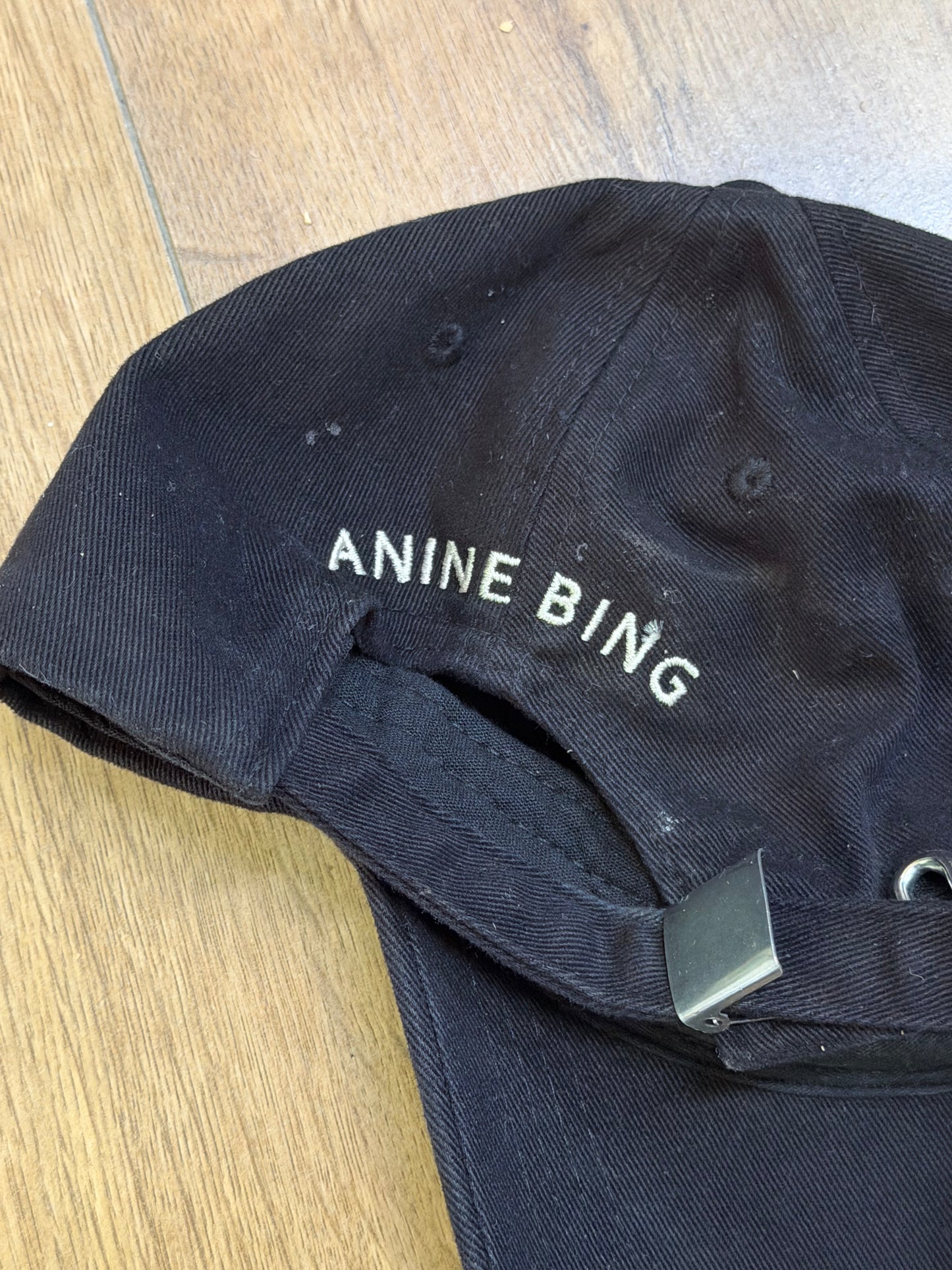Anine Bing black and white cap