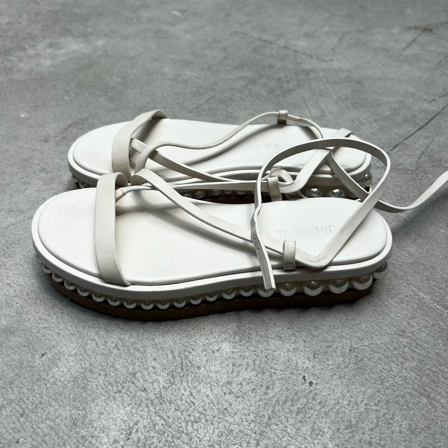 סנדלים מעור של Jimmy Choo