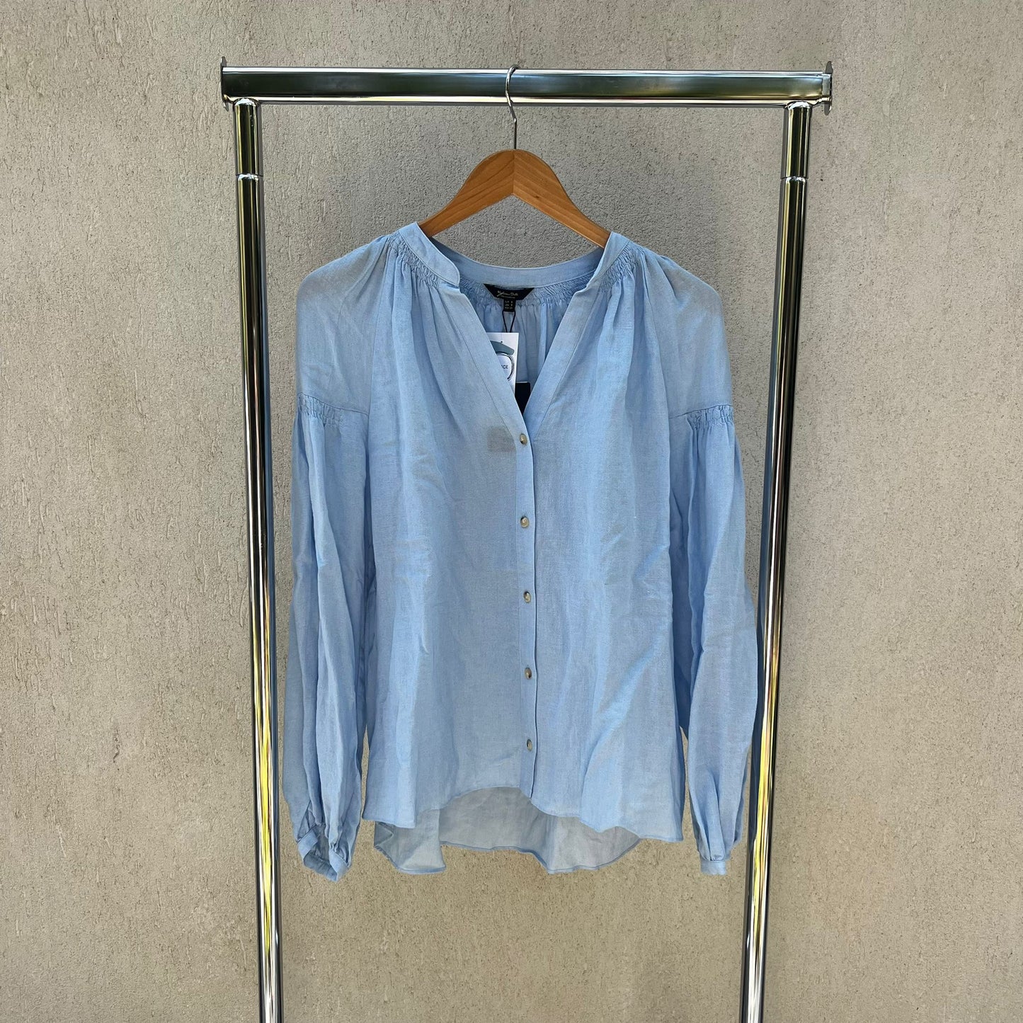 מכופתרת תכלת של Massimo Dutti