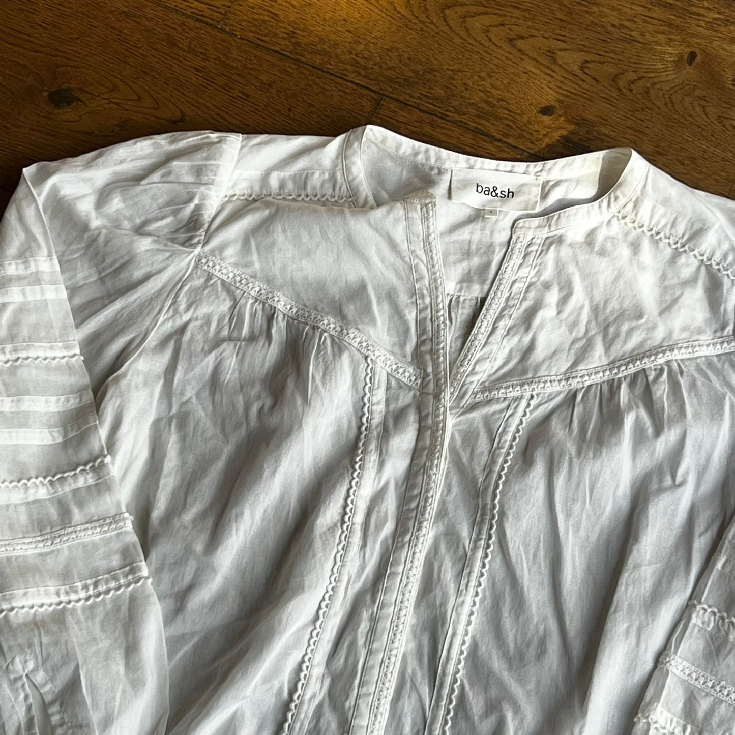 חולצה לבנה בוהו של ba&sh