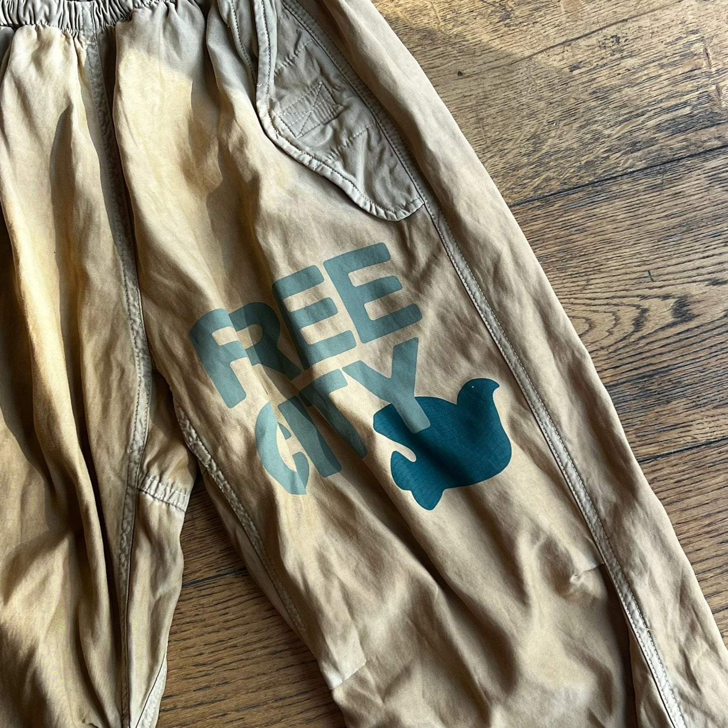 מכנסי Airjump של Free City