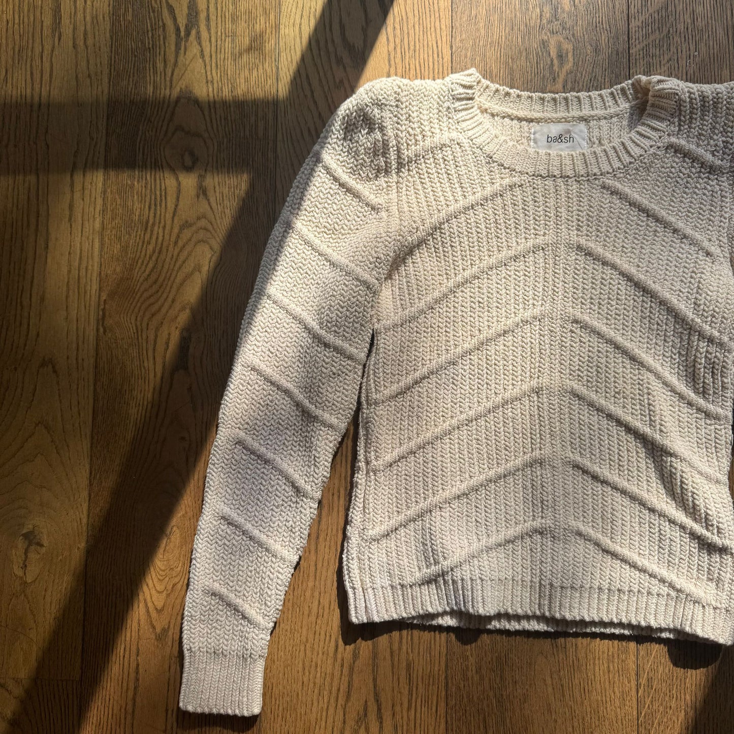 סוודר בהיר של ba&sh