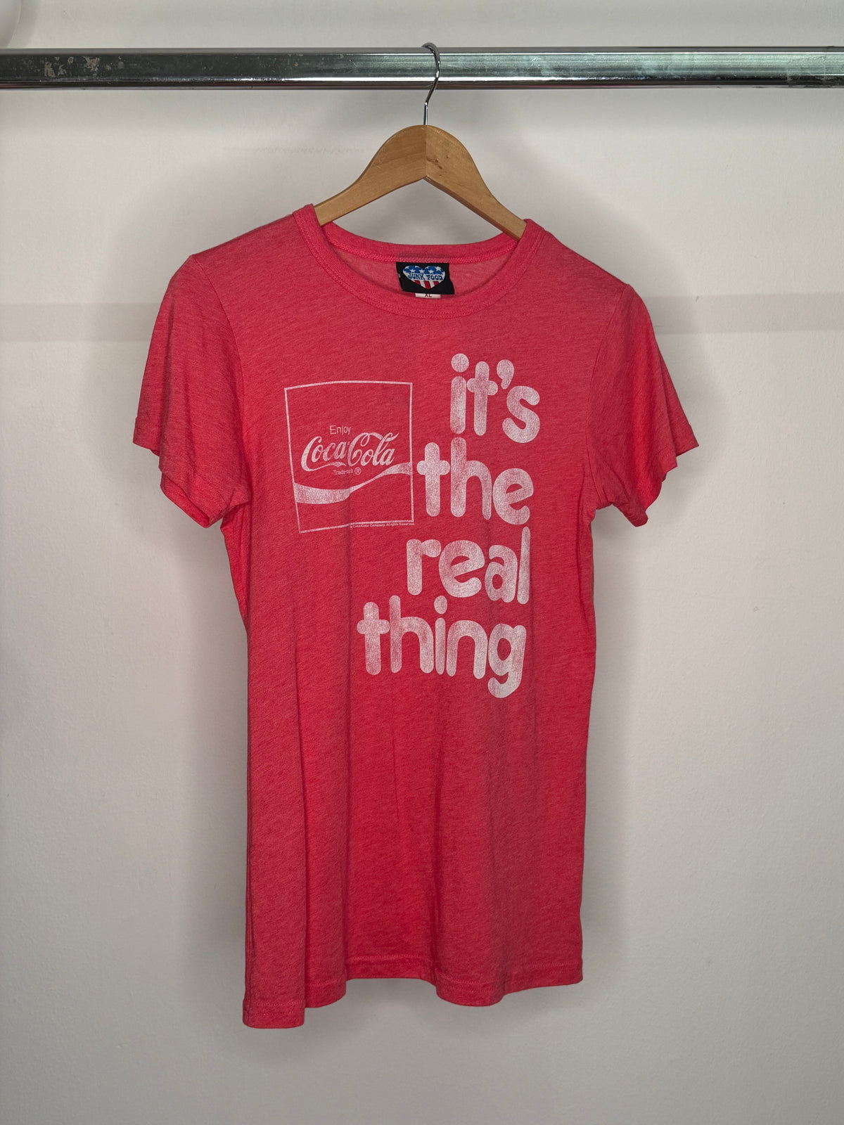 JUNK FOOD t shirt