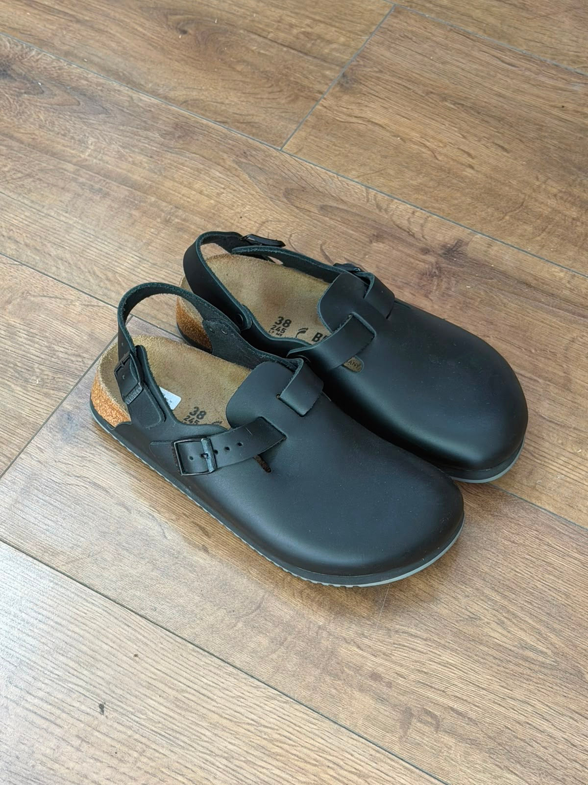 סנדלי Birkenstock שחורים