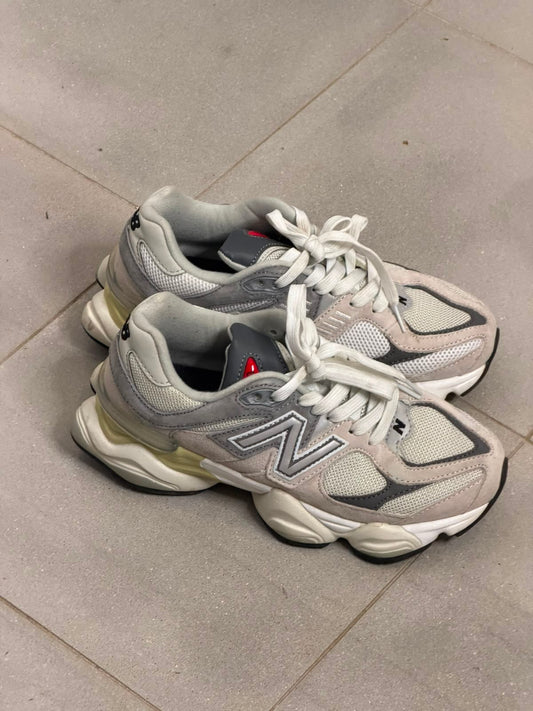 New Balance grey sneakers