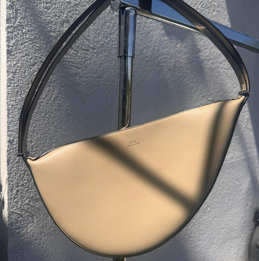 תיק יד מעור של Toteme