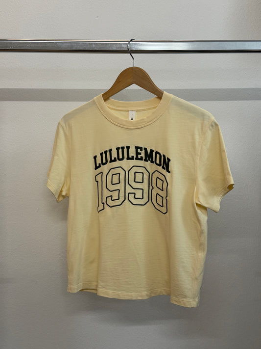 Lululemon sporty t shirt