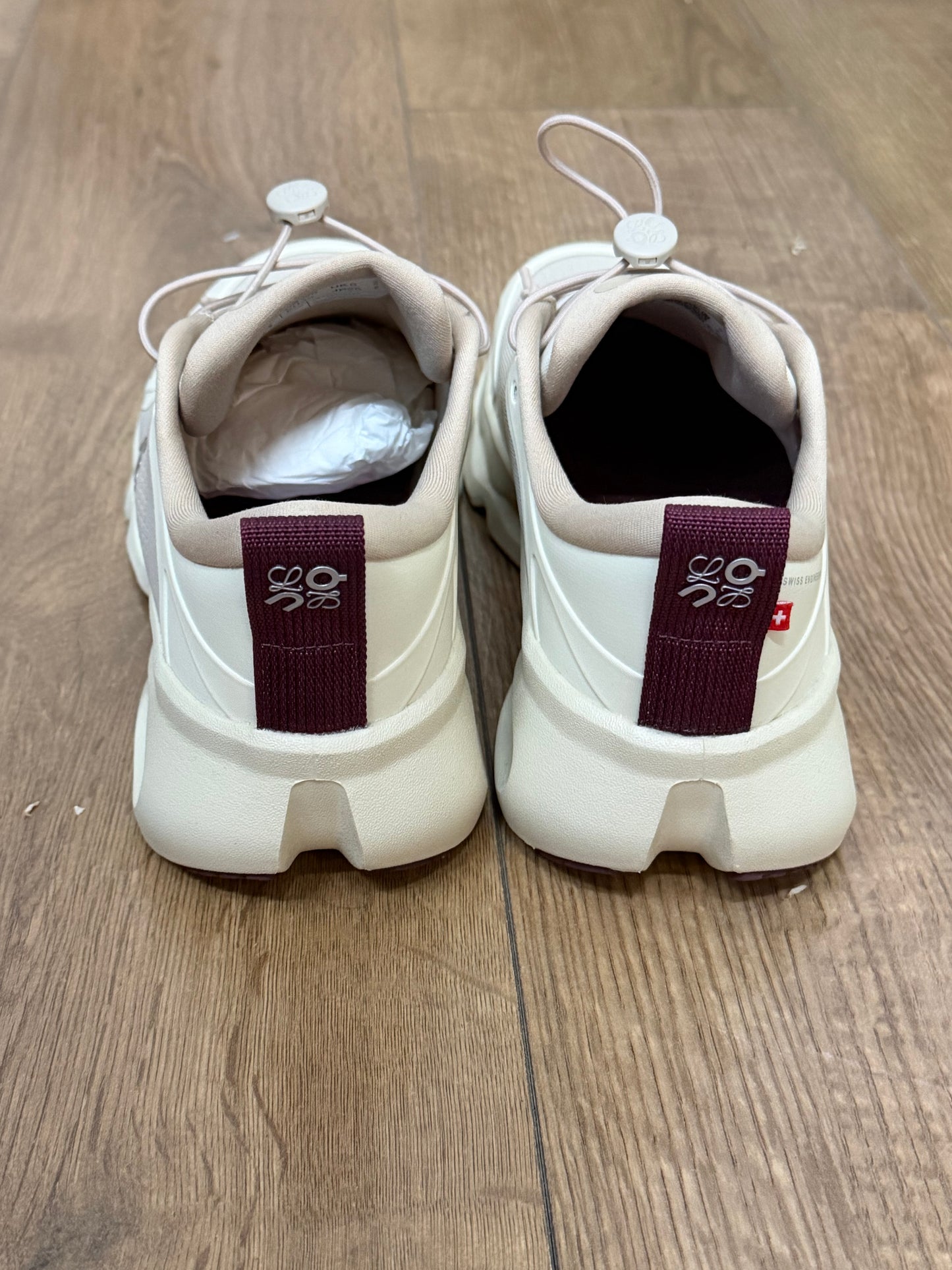 LOEWE × On Cloudsolo