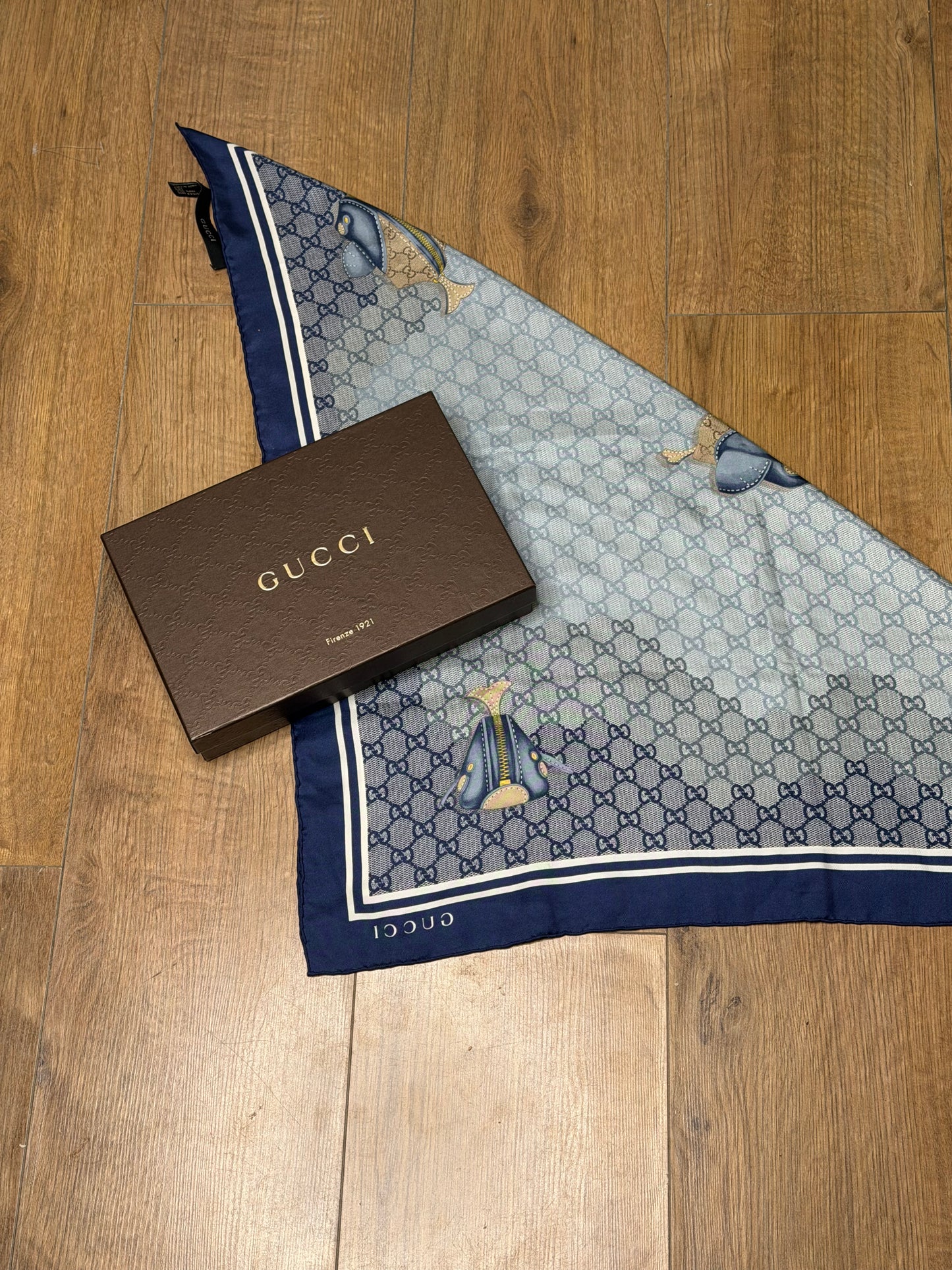 Gucci silk scarf