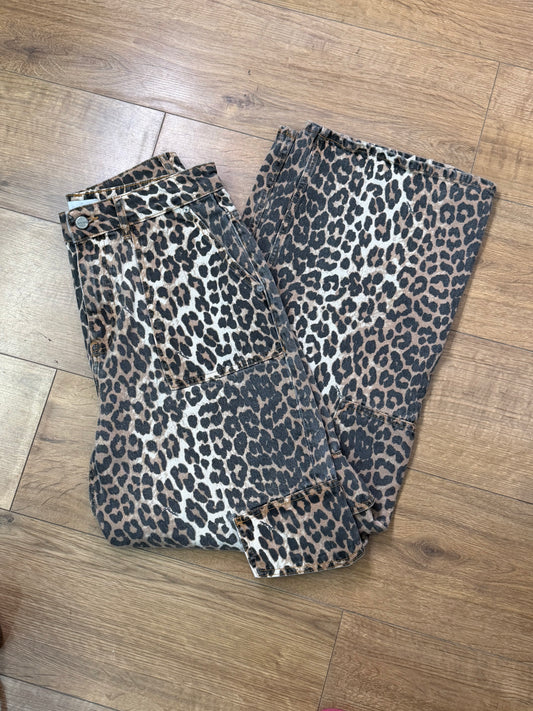 Ganni leopard denim