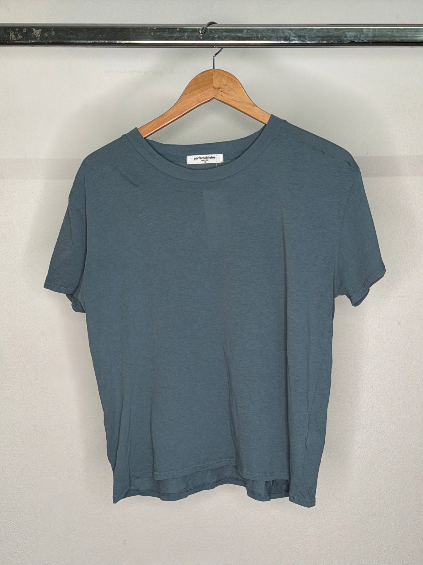 Perfect white tee t shirt