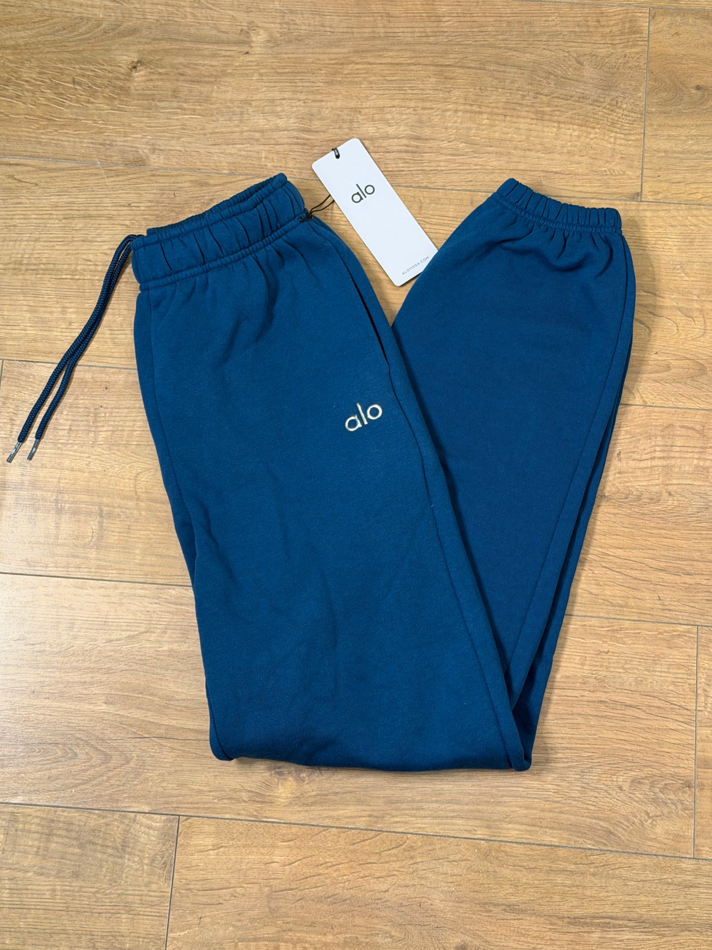 Alo sweatpants