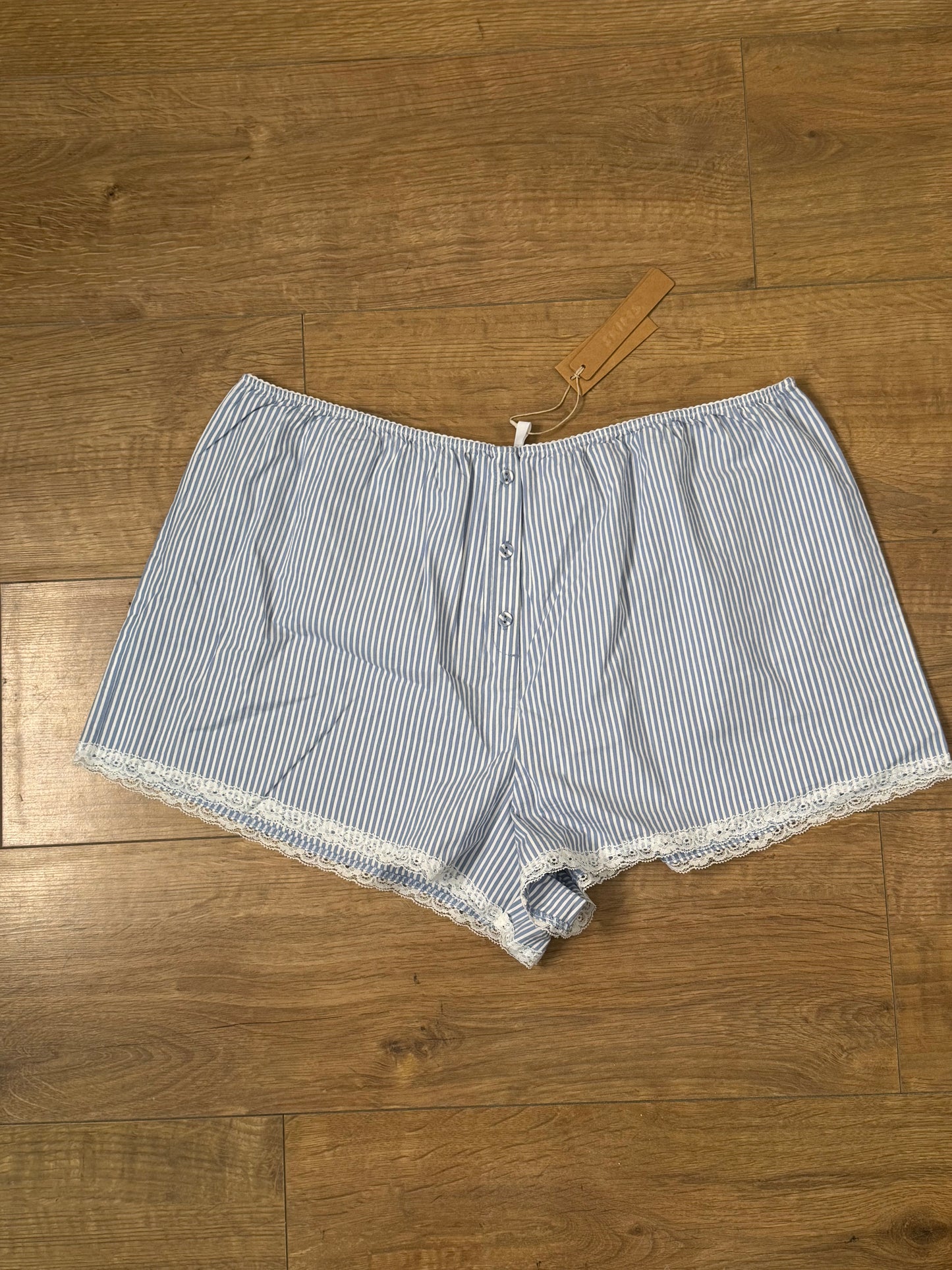SKIMS shorts