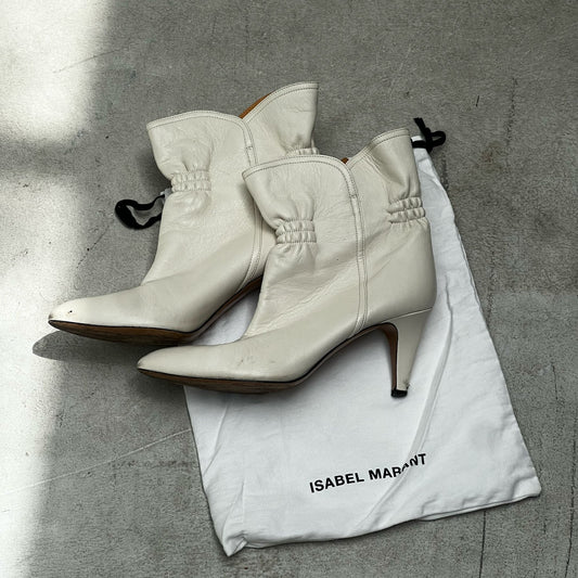 מגפוני עור לבנים של Isabel Marant