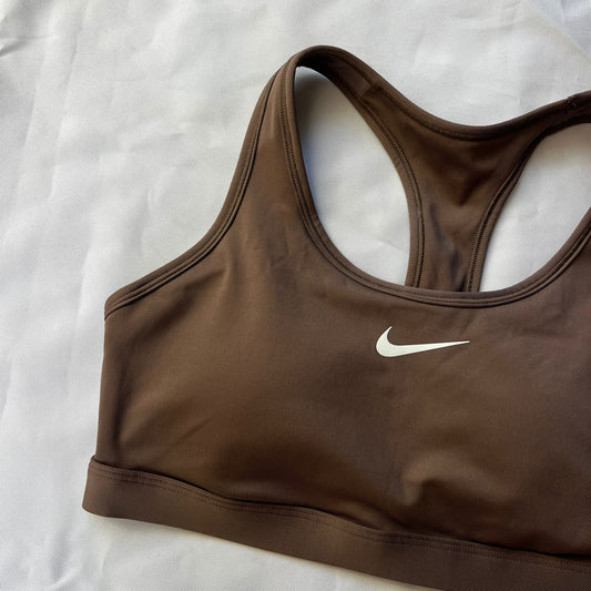 גוזיית ספורט חומה של Nike