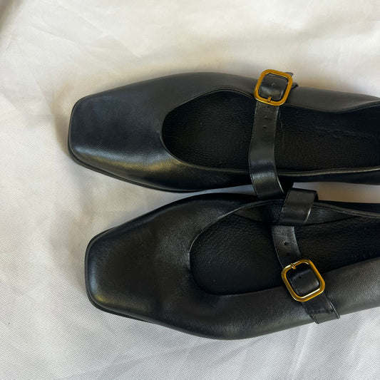 נעלי בובה מעור של Massimo Dutti