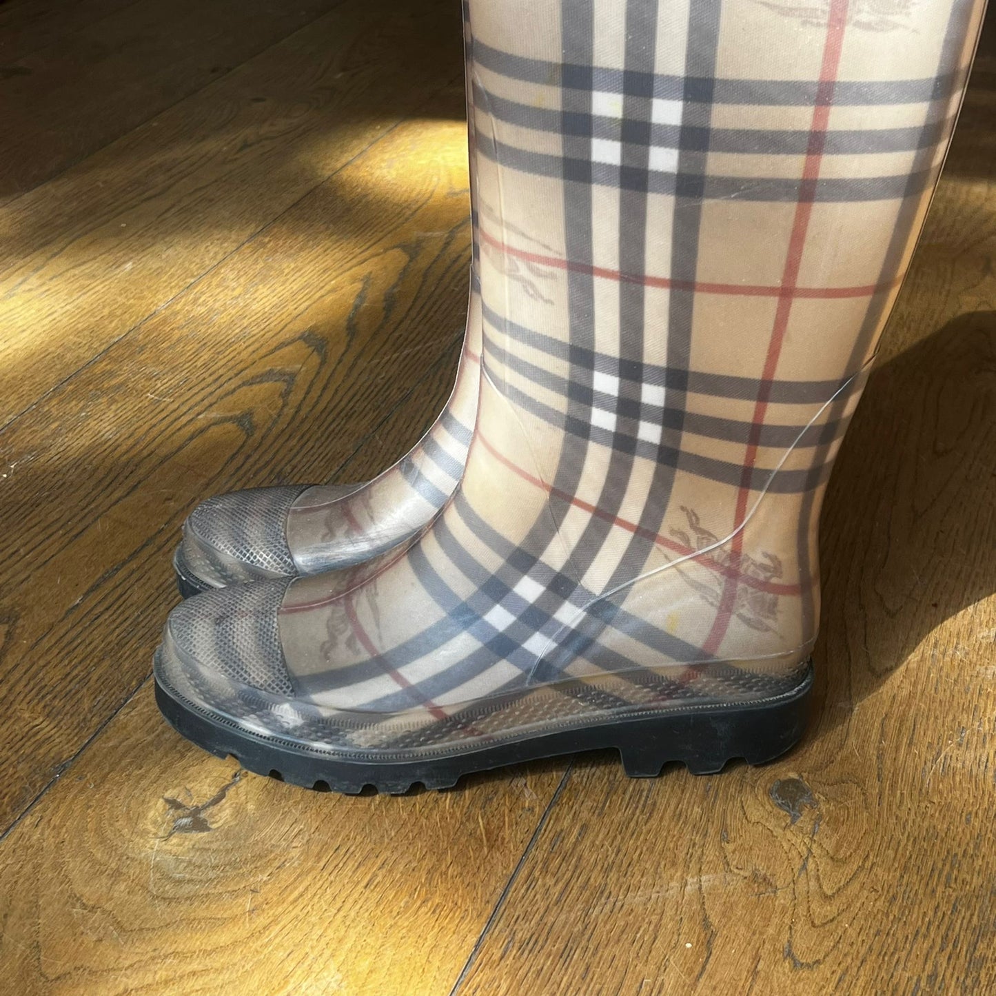 מגפי גומי גבוהים של Burberry