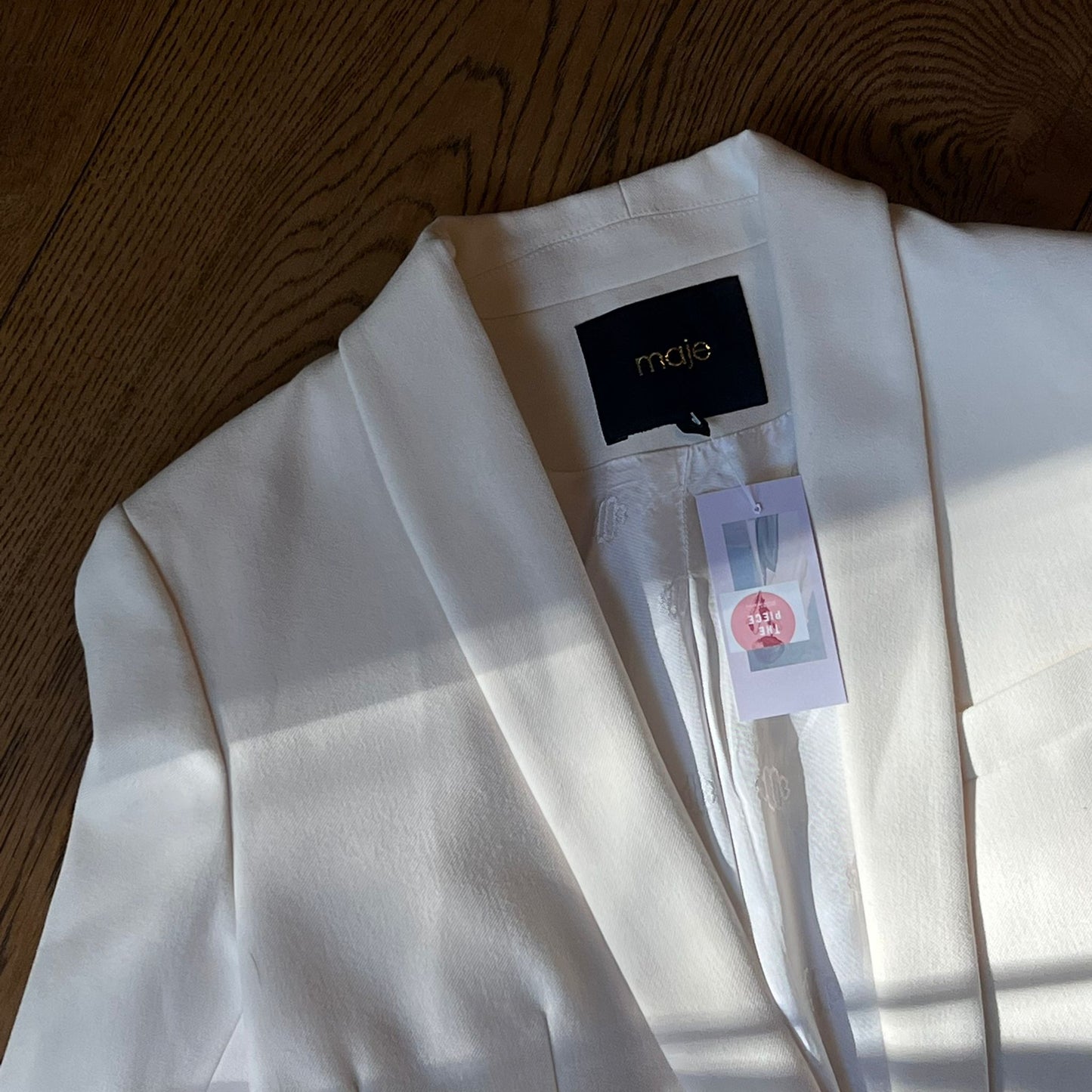 בלייזר לבן של maje