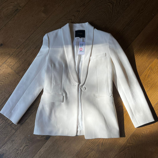 בלייזר לבן של maje