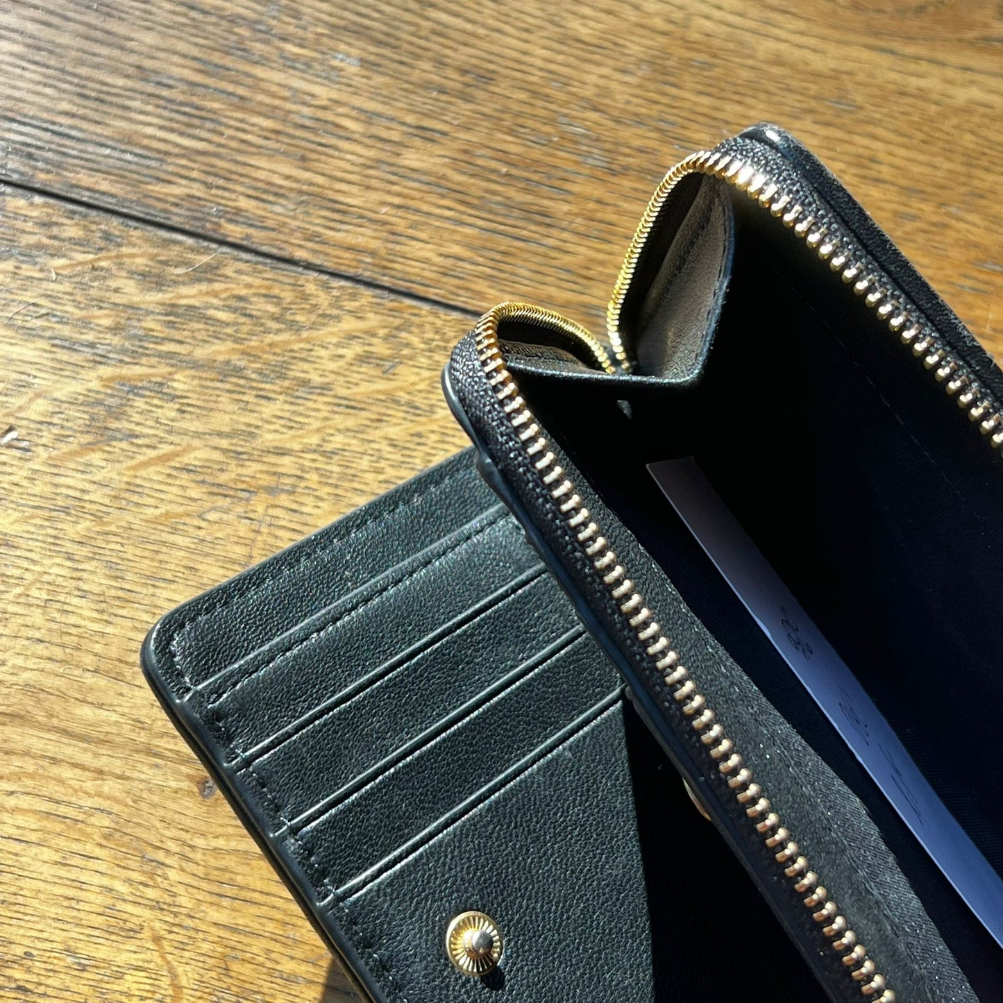 ארנק עור של Tory Burch