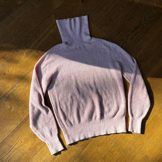 סריג ורוד עם גולף של Scotch and Soda