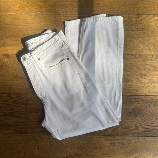 ג׳ינס לבן של Agolde
