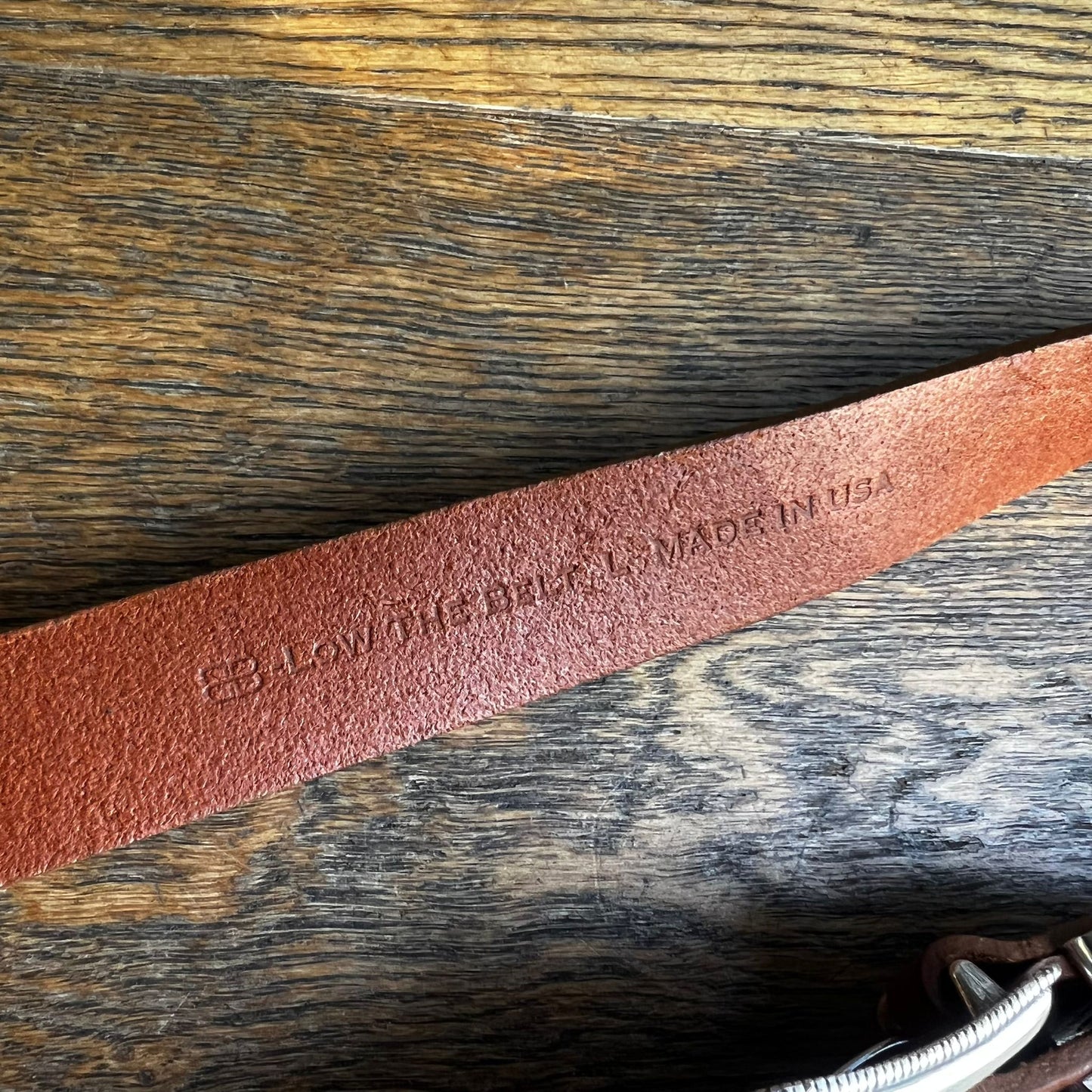 חגורה חומה של ba&sh