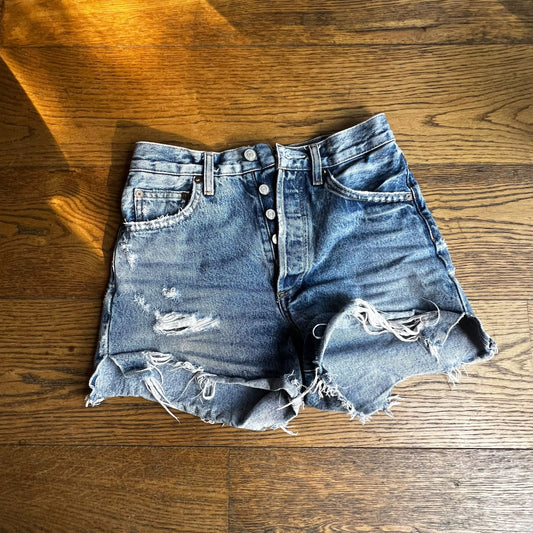 שורטס ג׳ינס קרעים של Agolde