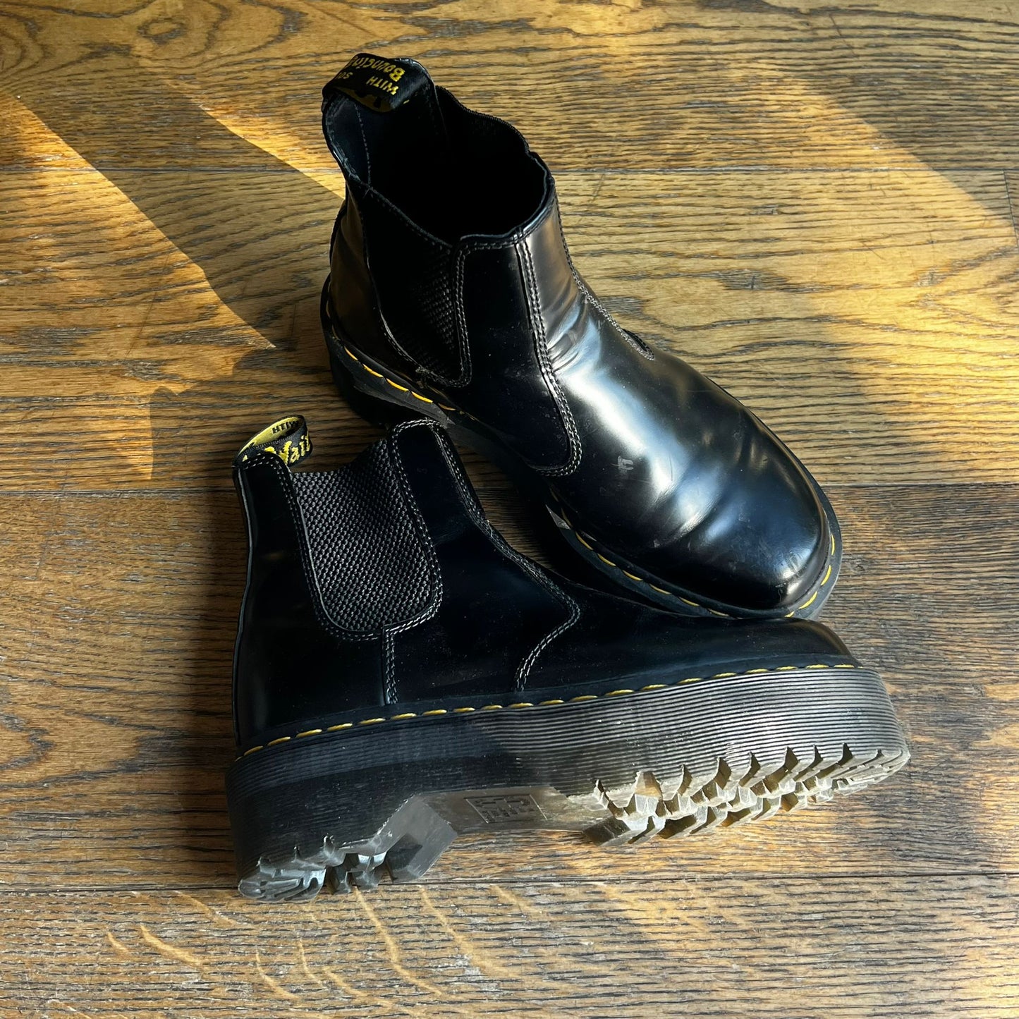 מגפונים של Dr.Martens