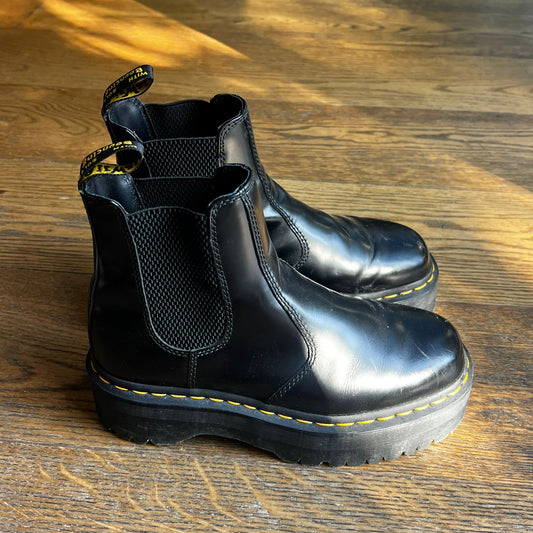 מגפונים של Dr.Martens