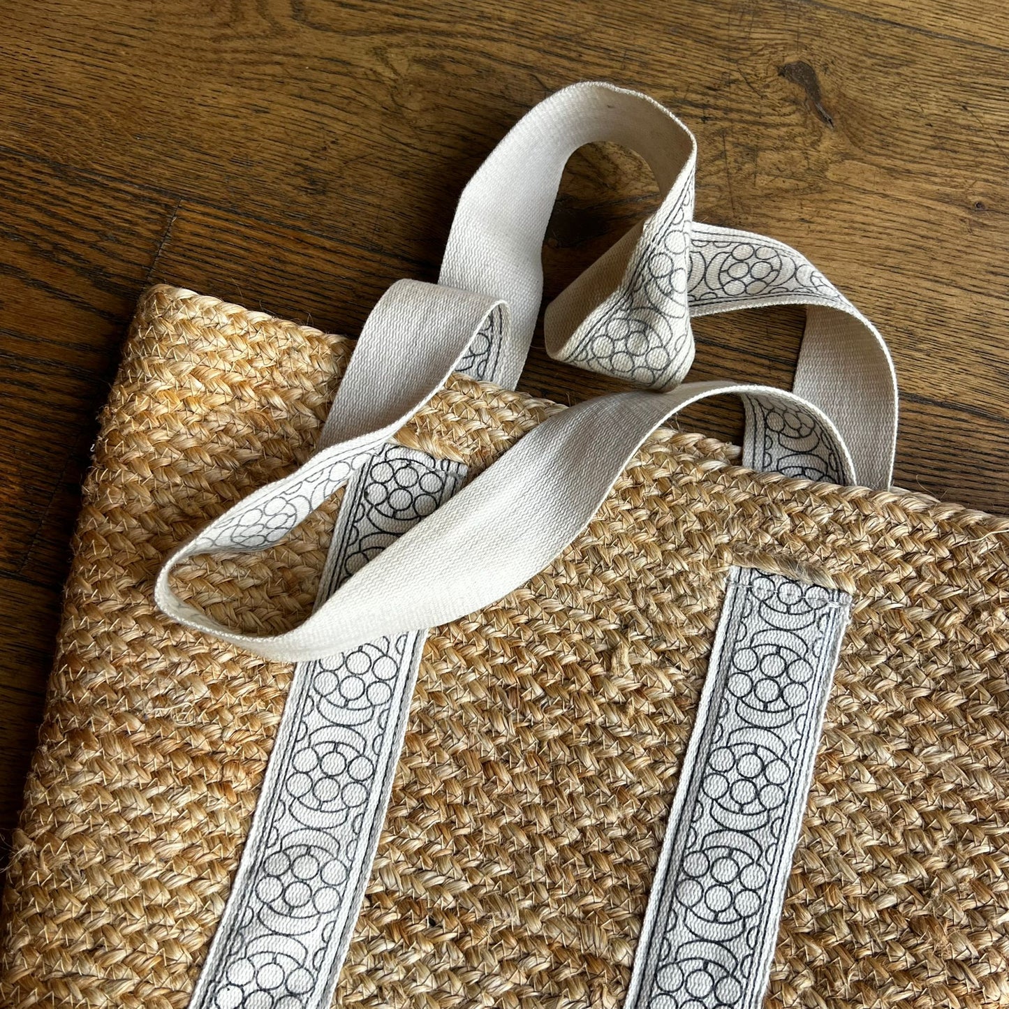 תיק קש של משכית