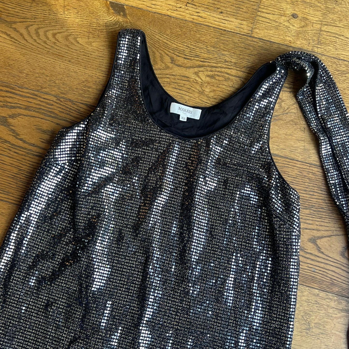 שמלת פייטים שחורה של MARAIS