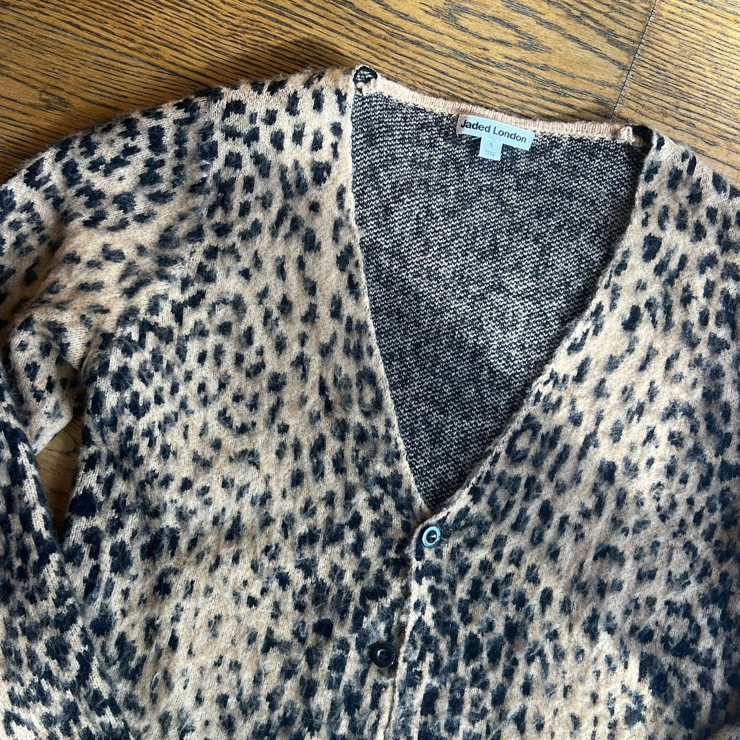 קרדיגן מנומר של Jaded London