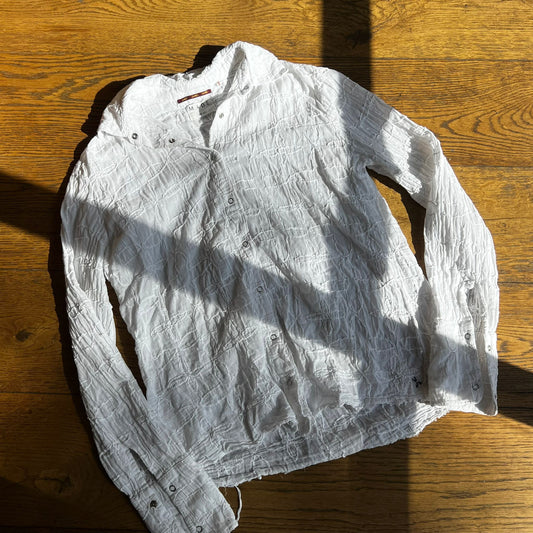 מכופתרת לבנה מיוחדת של Made