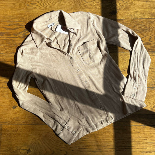 מכופתרת בהירה של Tres