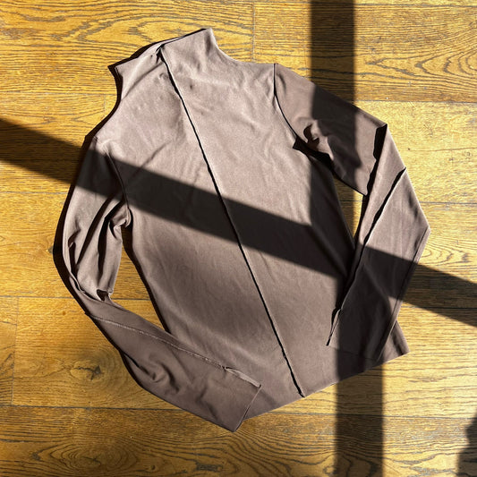 חולצת גולף של ENA PELLY