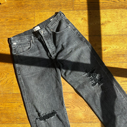 ג׳ינס כהה עם קרעים של Citizen of Humanity