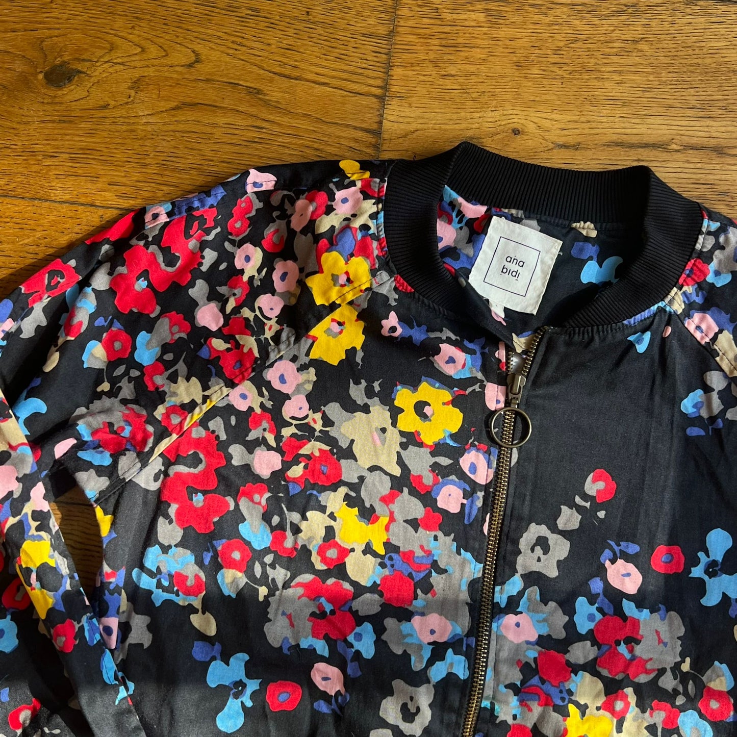 ג׳קט פרחוני של ana bidi