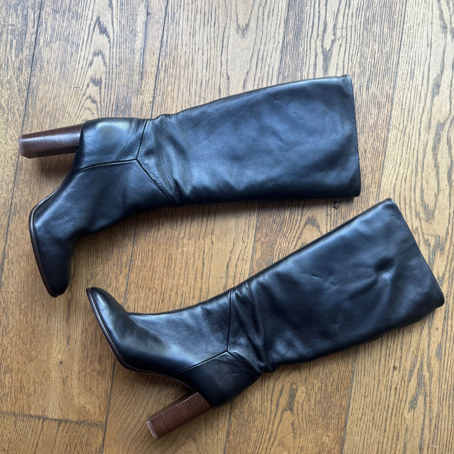 מגפיים גבוהים עם עקב של ba&sh