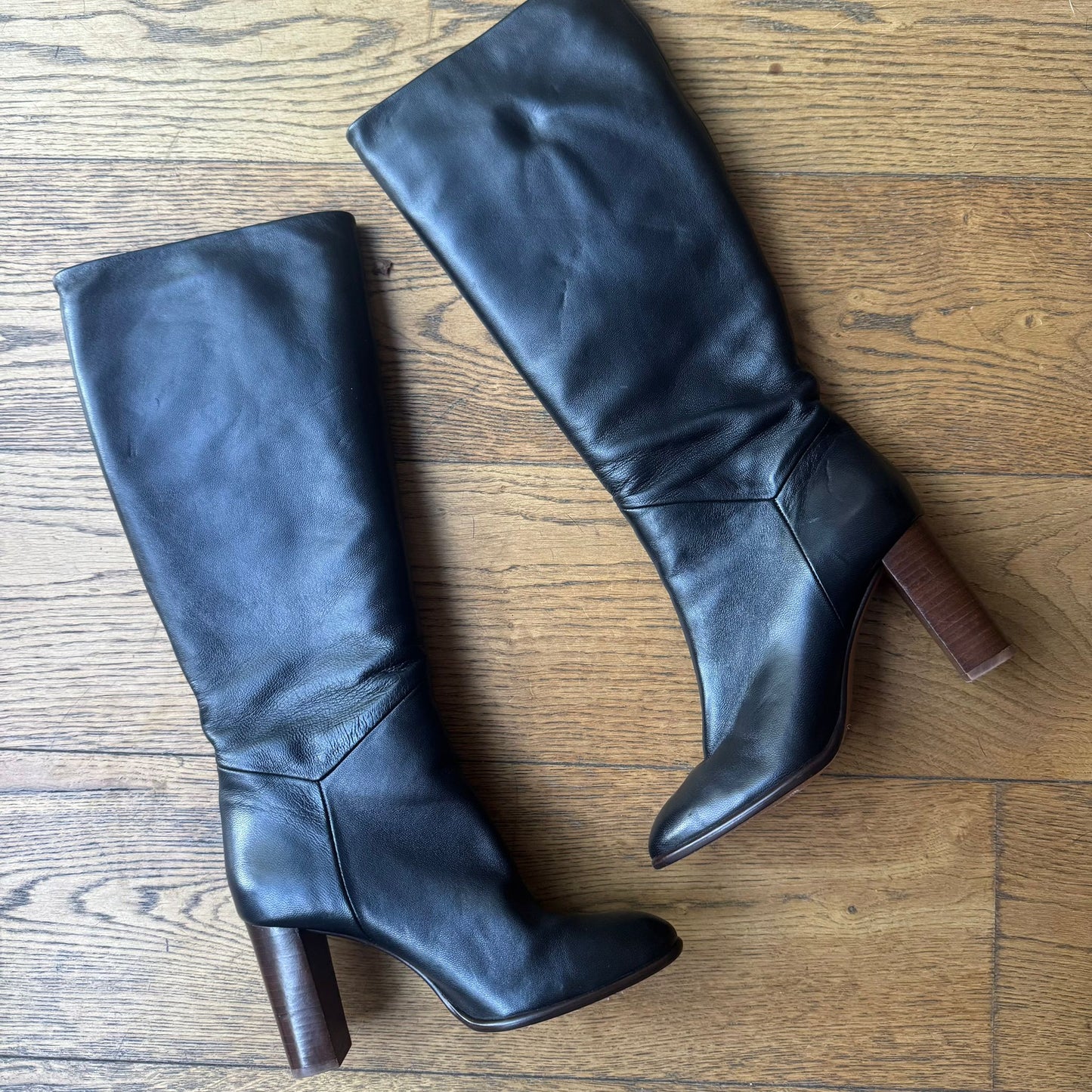 מגפיים גבוהים עם עקב של ba&sh