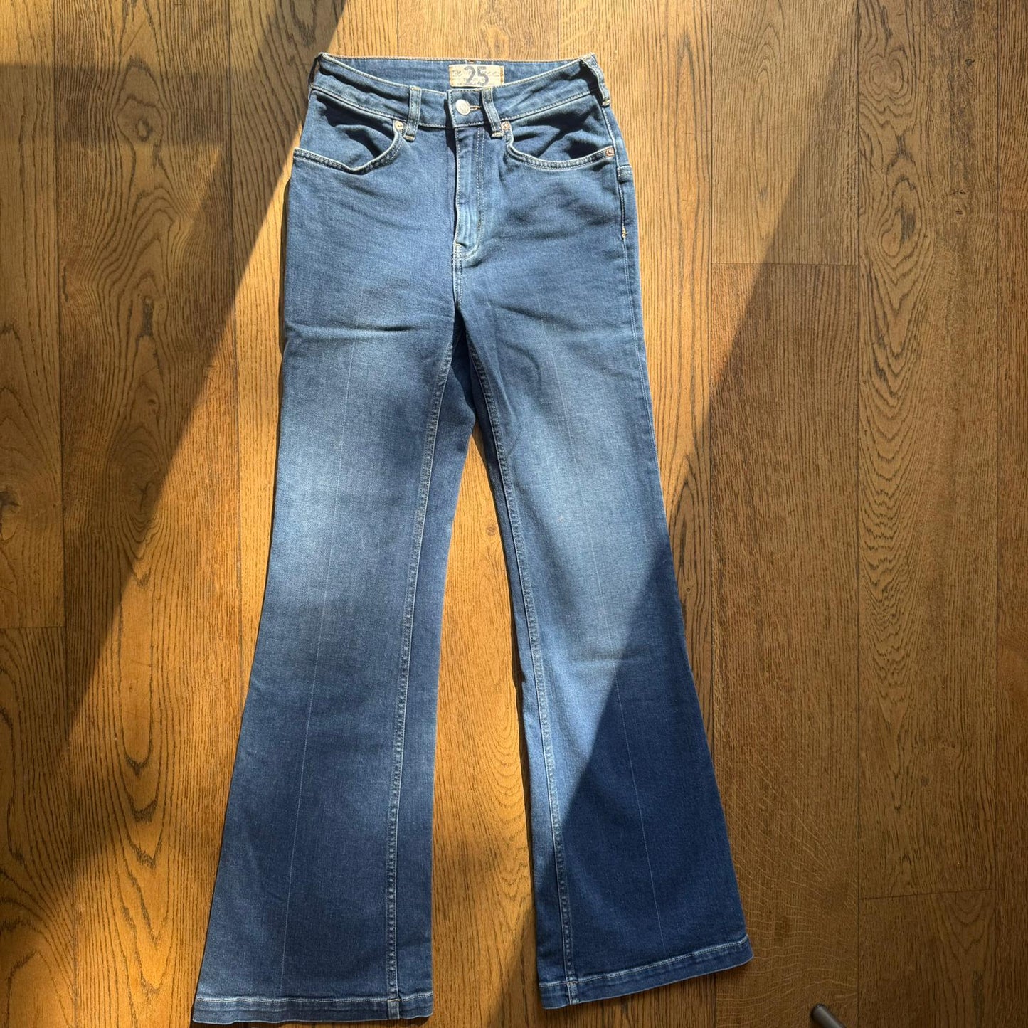 ג׳ינס תכלת פלייר של Free People