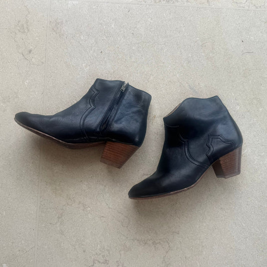 מגפוני עור של Isabel Marant