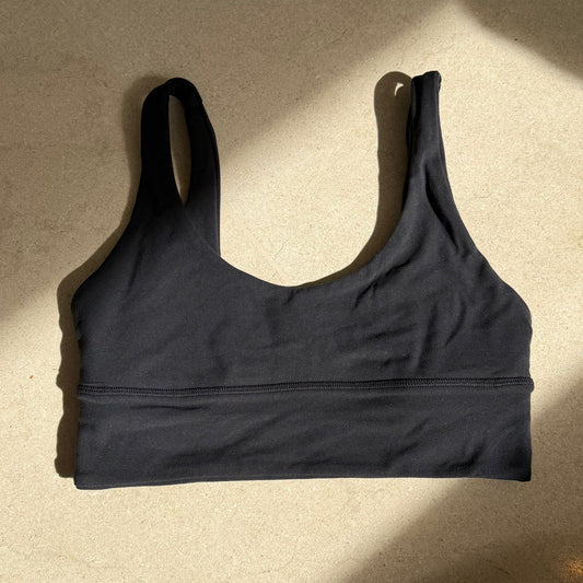 טופ שחור של Lululemon