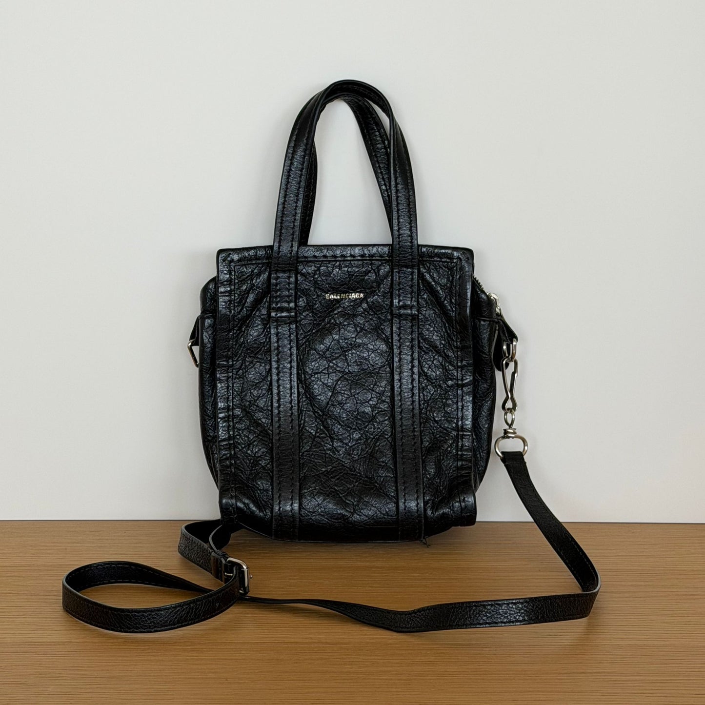 תיק Crossbody מעור של Balenciaga