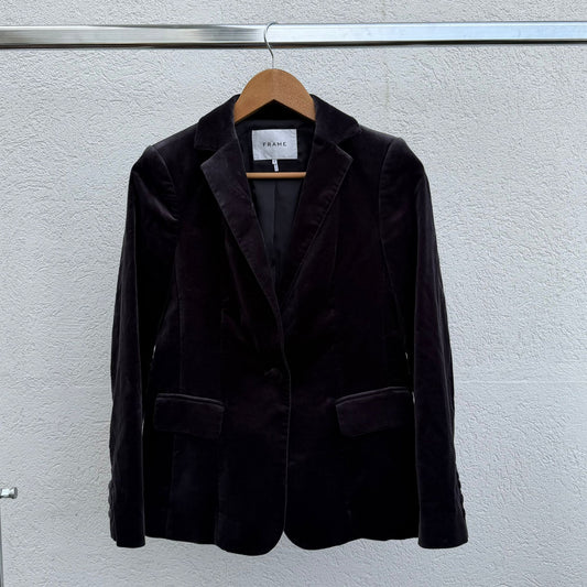 בלייזר קטיפה כהה של Frame