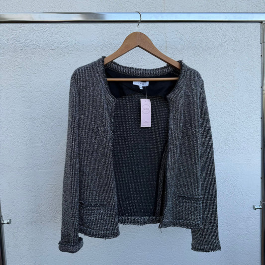 סריג פתוח כסוף של IRO