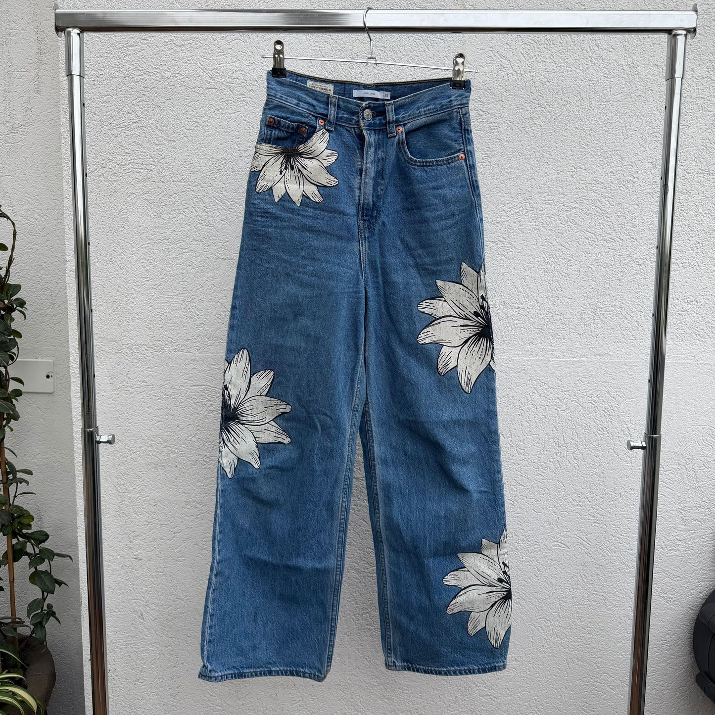 ג׳ינס פרחים של Levi's