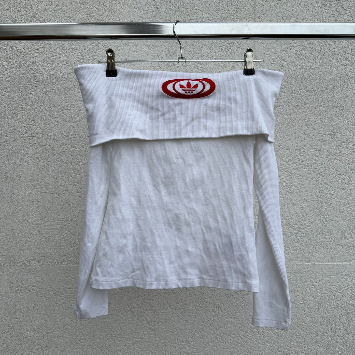 חולצת אוף-שולדר ריב של Adidas