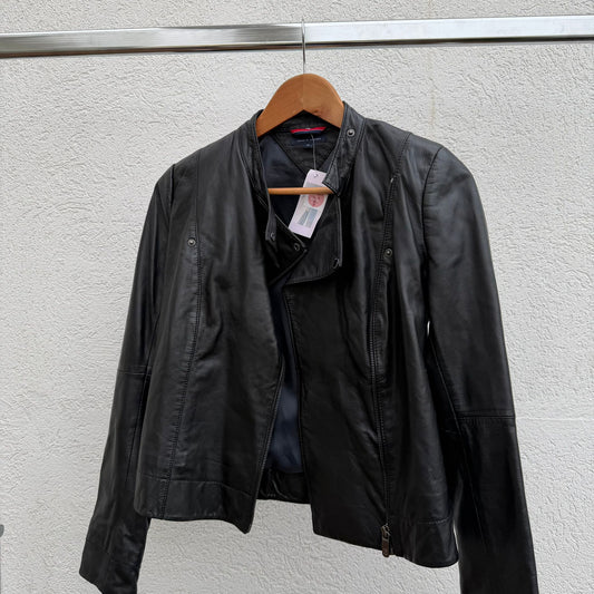 ג׳קט עור מגניב של Tommy Hilfiger